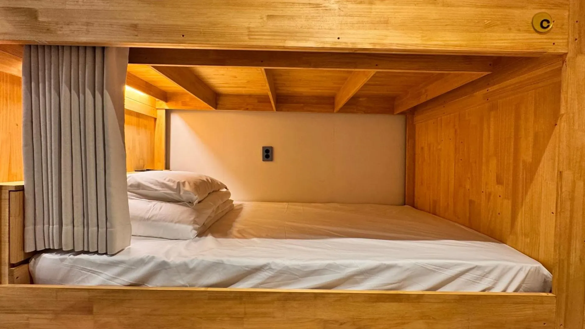 Bluedot Poshtel Hostel Seoul South Korea
